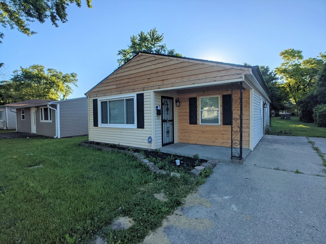 Primary Photo - Spacious 3 bed 1 bath home in Indianapolis!