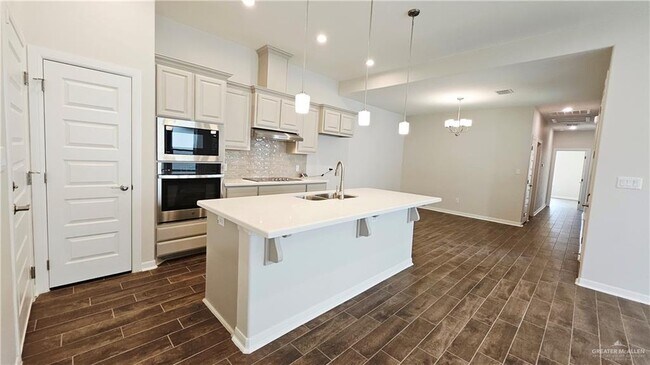Foto del edificio - 10328 N 13th St