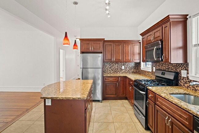 Building Photo - 167 Jefferson Ave