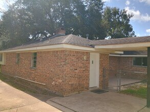 Building Photo - 7118 Redding Rd