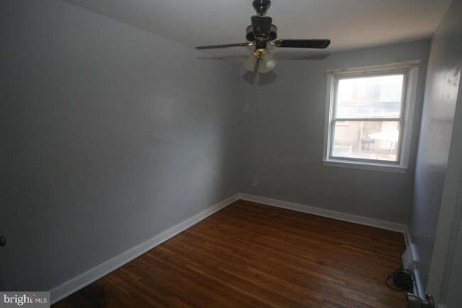 Building Photo - 5811 Bustleton Ave