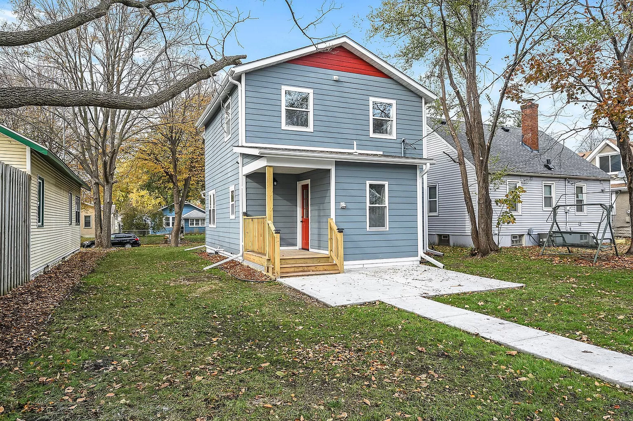 Foto principal - 4750 Aldrich Ave N