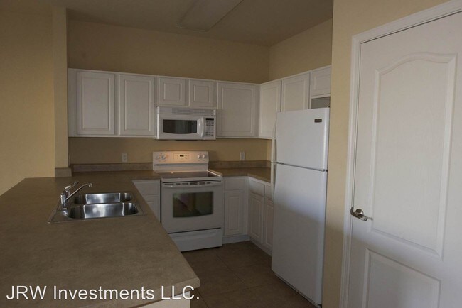 Building Photo - 150 Iron Horse Dr E