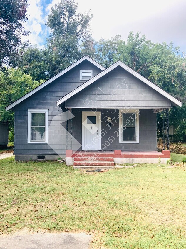 Primary Photo - Spacious 2 BD/1 BA House located in Shawne...