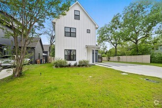 Building Photo - 5701 Tura Ln
