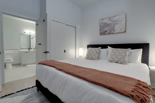 Foto del edificio - 1625 Eckington Pl NE