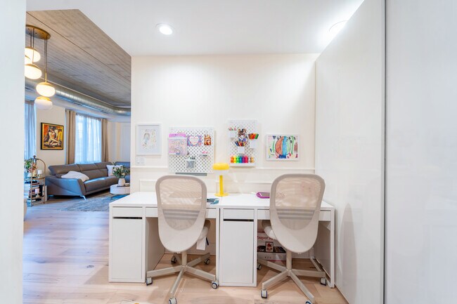 Foto del edificio - 845 N Kingsbury St