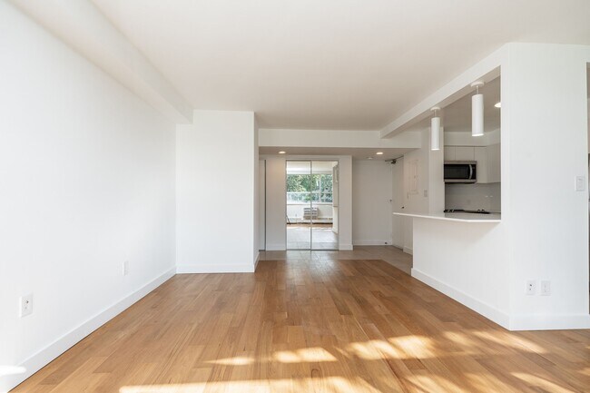 Photo du bâtiment - 265 Dixon Road