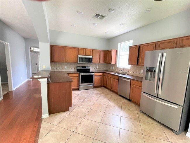 Building Photo - 4455 Riverton Dr