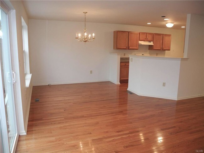 Building Photo - 6917 Hunt Dr