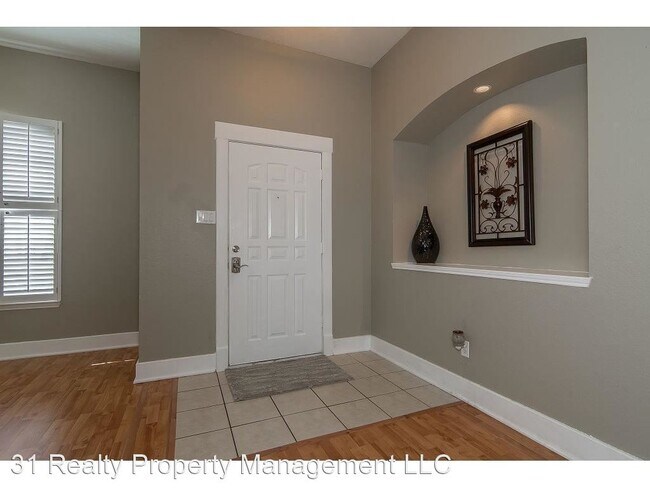 Building Photo - 4 br, 2 bath House - 900 Piedmont Dr