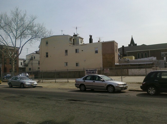 Foto del edificio - 76-90 McWhorter St