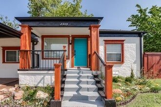 Building Photo - 2909 NW 43rd St