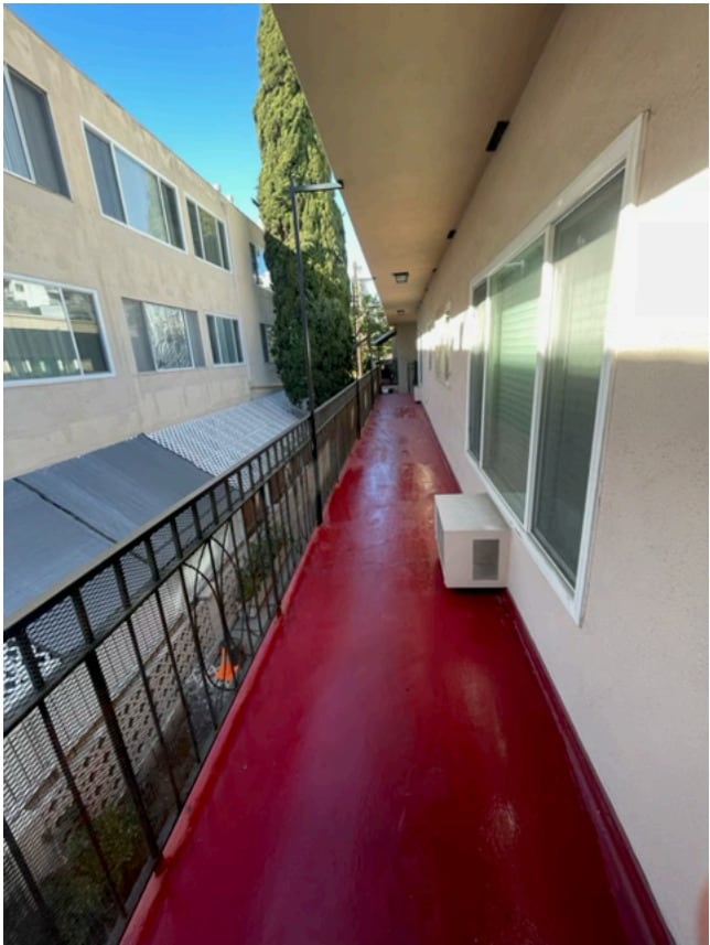 Foto del edificio - 7162 Hawthorn Ave