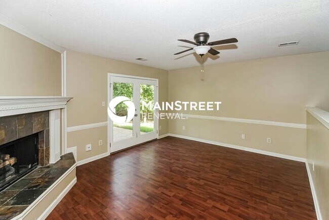 Building Photo - 4 Bedroom Pet-Friendly Home in Cordova, TN with Main Street Renewal