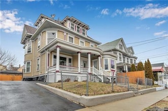 Building Photo - 1035 Noble Ave