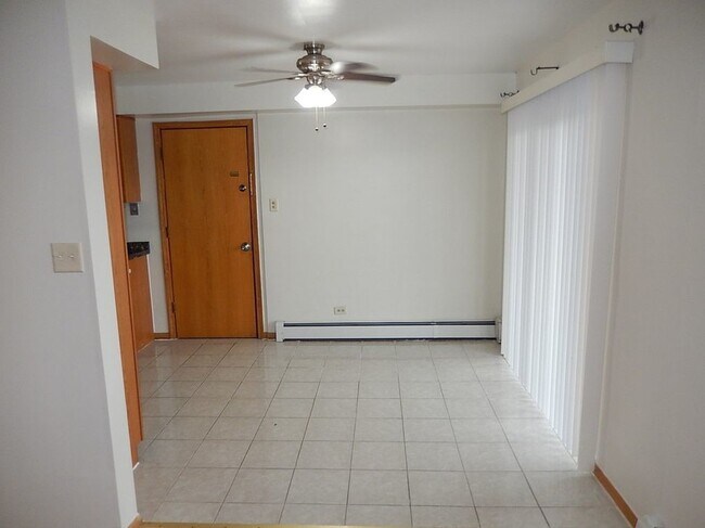 Building Photo - 702 Dempster St