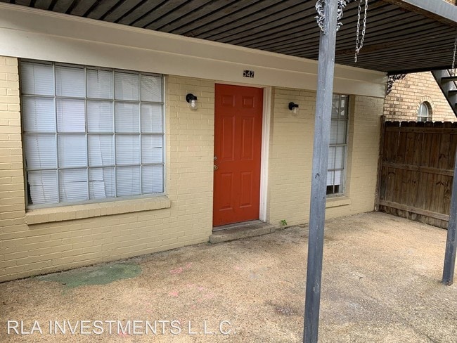 Building Photo - 8500 1/2 Colonel Glenn Rd