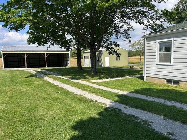 Foto del edificio - Country Living at Its Finest!