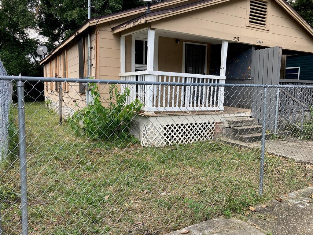 Primary Photo - 2551 Calvin St