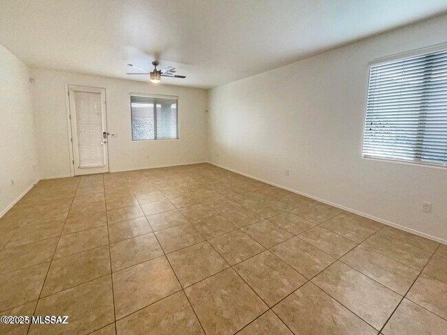 Building Photo - 58834 BRANDING IRON Ct