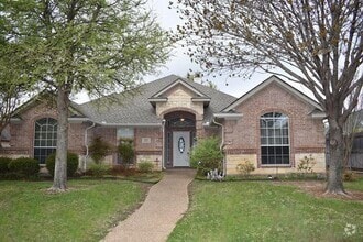 Building Photo - 8529 Brandonwood Dr