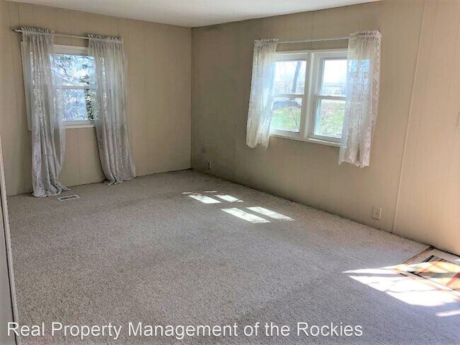 Building Photo - 3 br, 1 bath House - 7615 N County Road 19