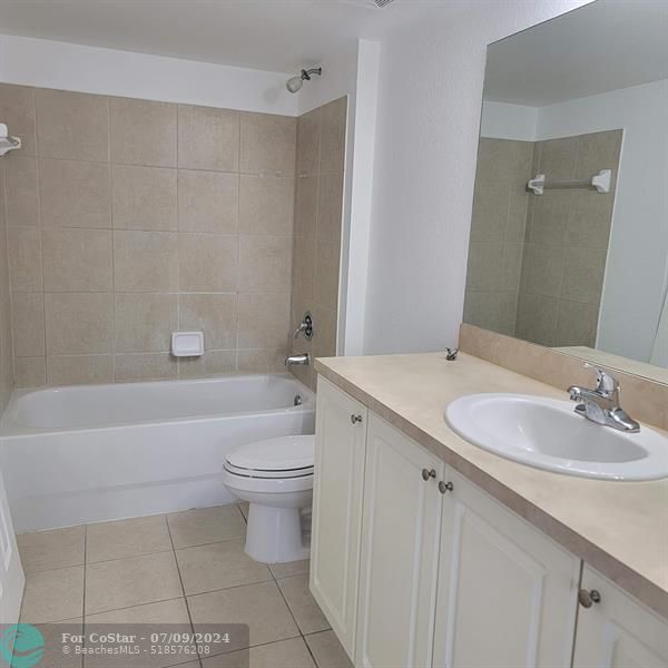 Building Photo - 6768 Heritage Grande