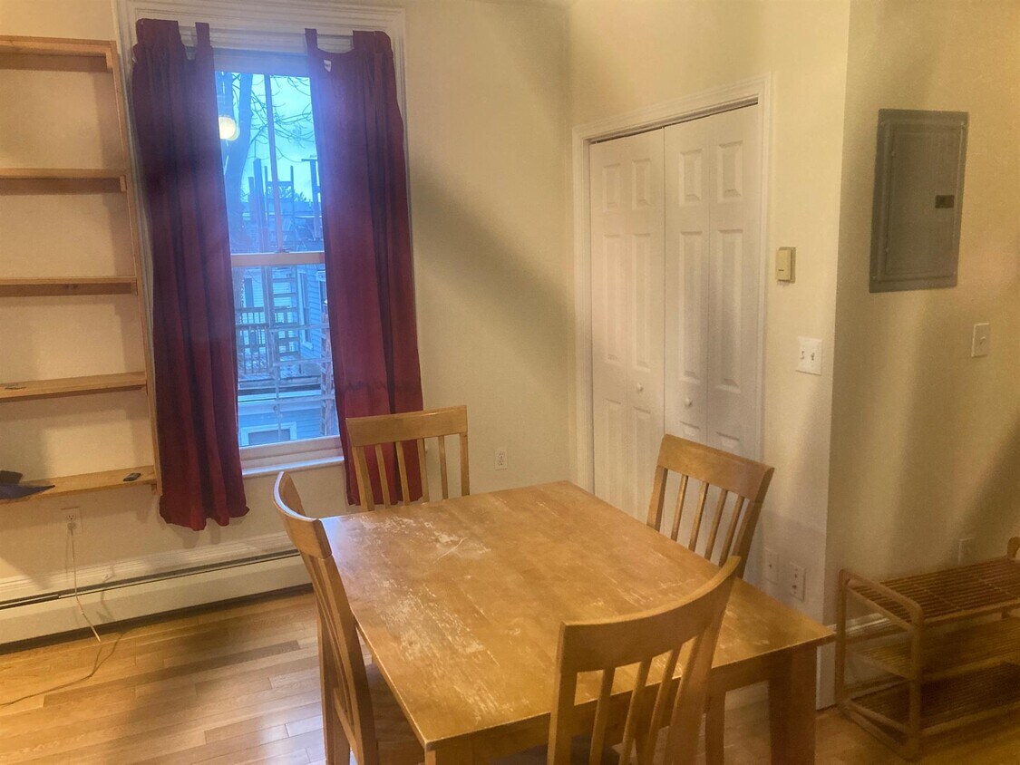 Foto del edificio - 65 Inman St