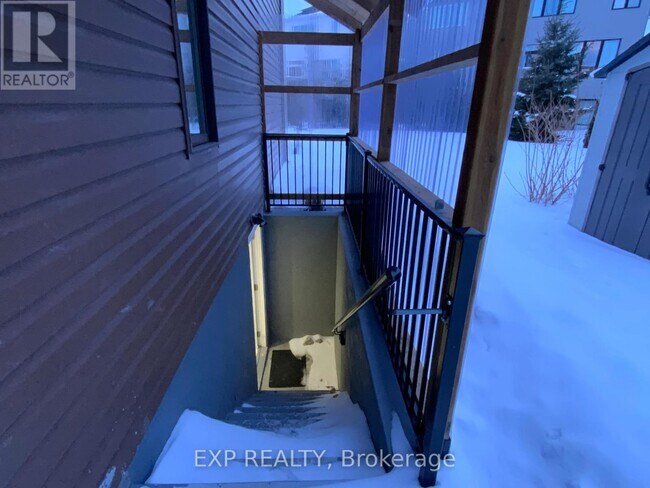 Photo du bâtiment - 923 Guinness Cres