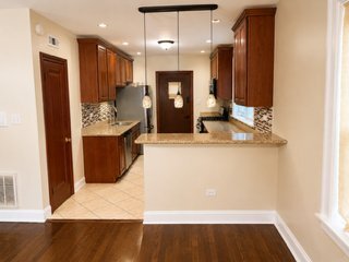 Foto del edificio - 7829 S Chappel Ave