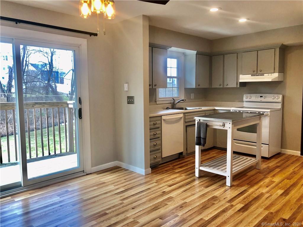 14 Topstone Dr, Bethel, CT 06801 Townhome Rentals in Bethel CT