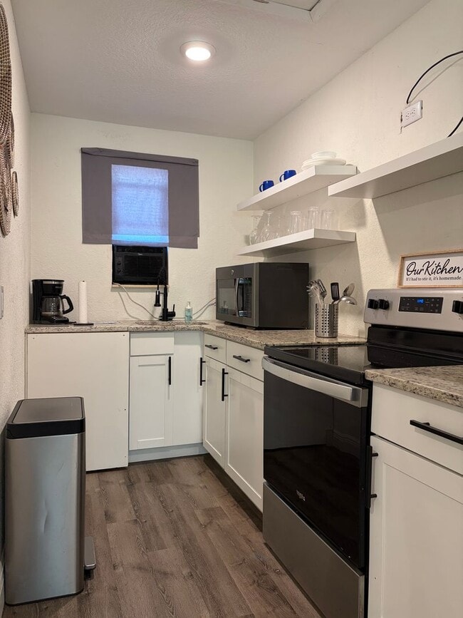 Photo - Renovated Studio House