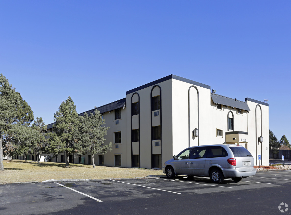 sierra vista apartments denver photos