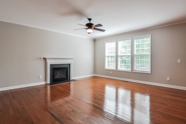 Building Photo - 1316 Lindenberg Square