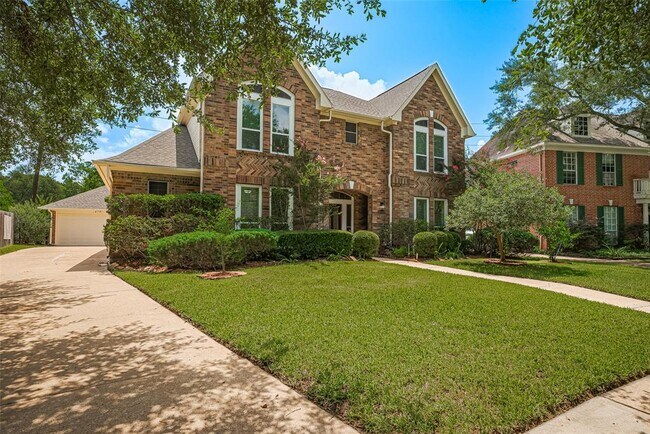 Foto del edificio - 3739 Elkins Rd