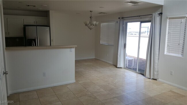 Foto del edificio - 6368 Blue Twilight Ct