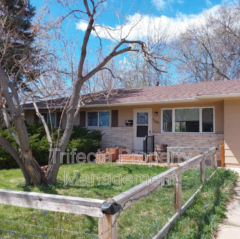 Primary Photo - 1309 City Park Ave