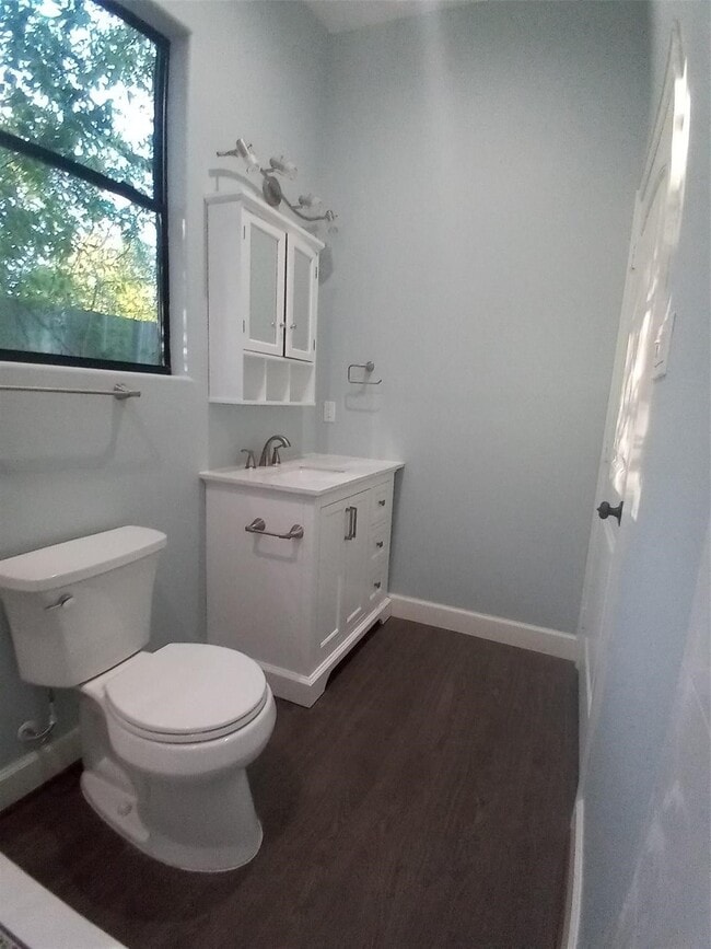 Foto del edificio - 7828 Pardee St