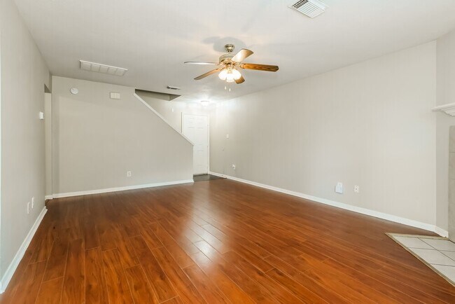 Building Photo - 8002 Scarlet Tanager Dr