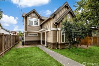 Building Photo - 2411 E Yesler Wy