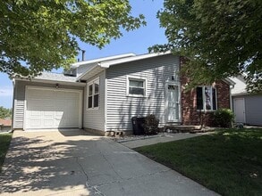 Building Photo - 1538 Hunt Dr