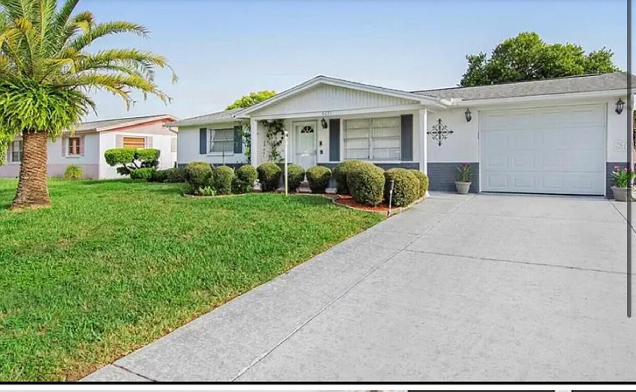 Foto principal - 6021 4th Ave