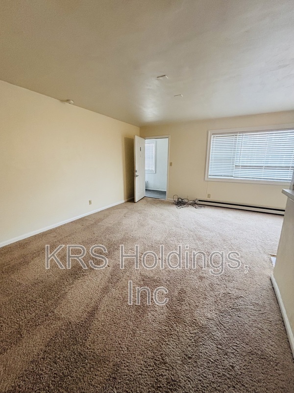 Building Photo - 946 W Ocean View Ave
