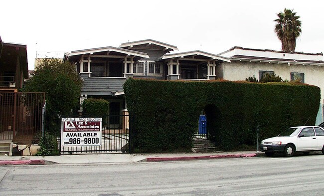 Building Photo - 1546 Cassil Pl