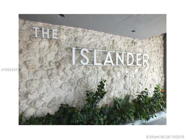 Building Photo - 1255 Collins Ave