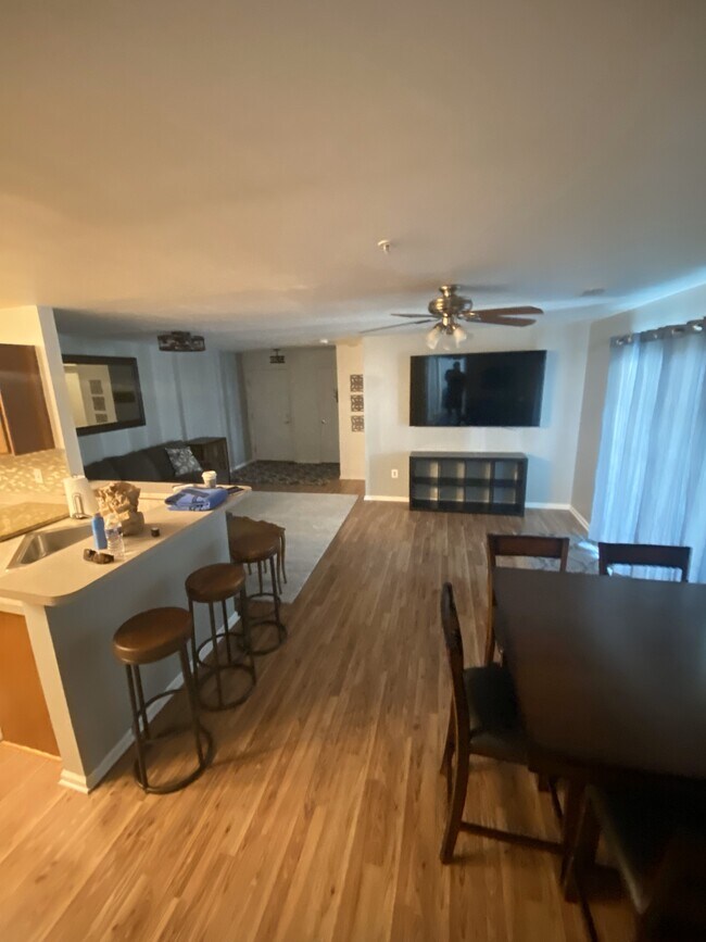 Building Photo - 108 Lionheart Ln