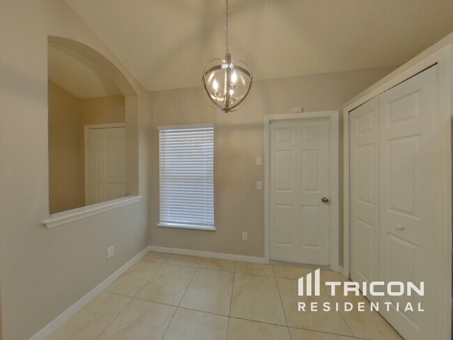 Building Photo - 335 Heritage Estates Ln