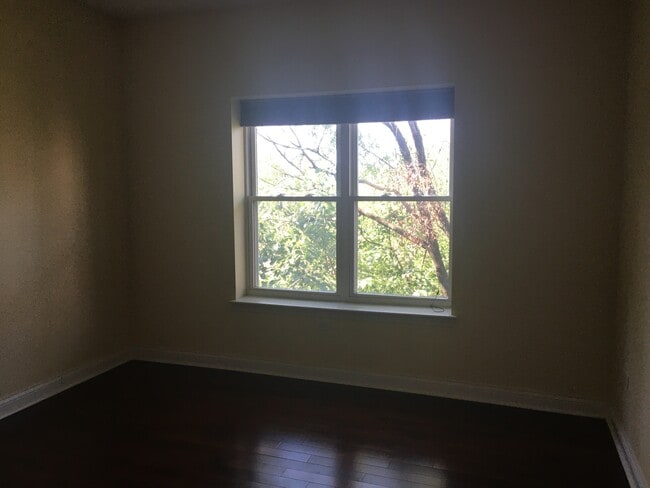 Building Photo - 3400 N Old Arlington Heights Rd