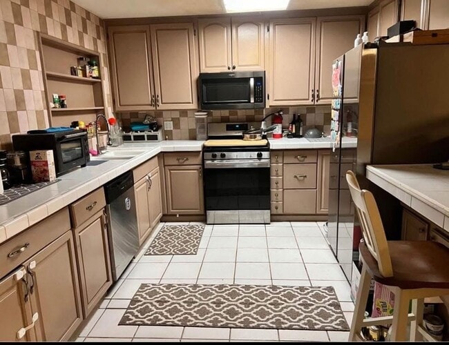 Building Photo - 33244 Churchill St